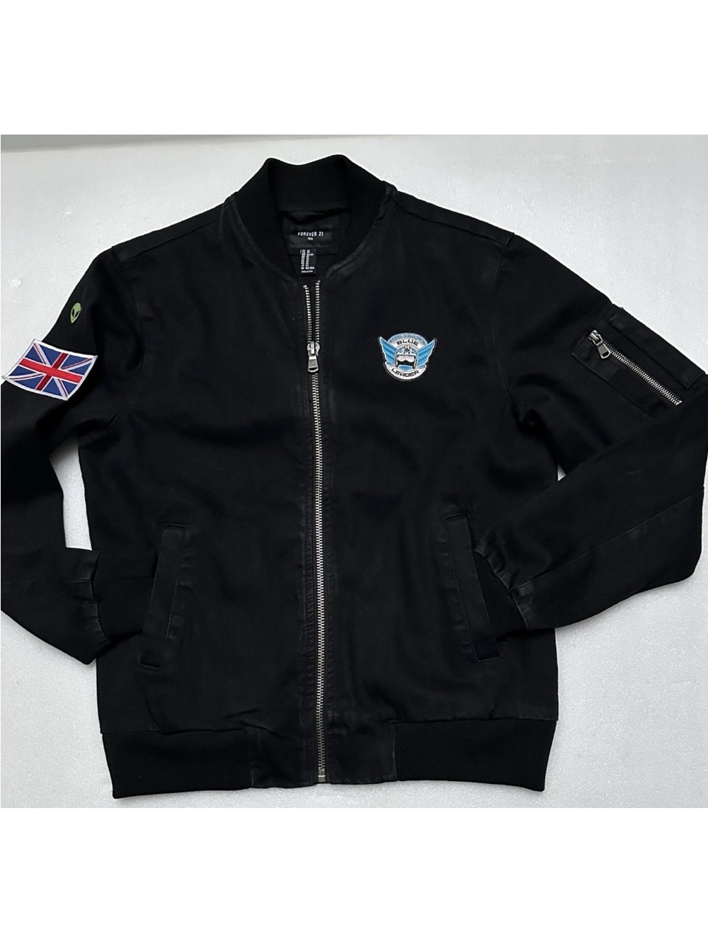 BRAND NEW STRANGER THINGS MENS BOMBER DENIUM JACKET CUSTOM PATCHES FOREVER 21 XS